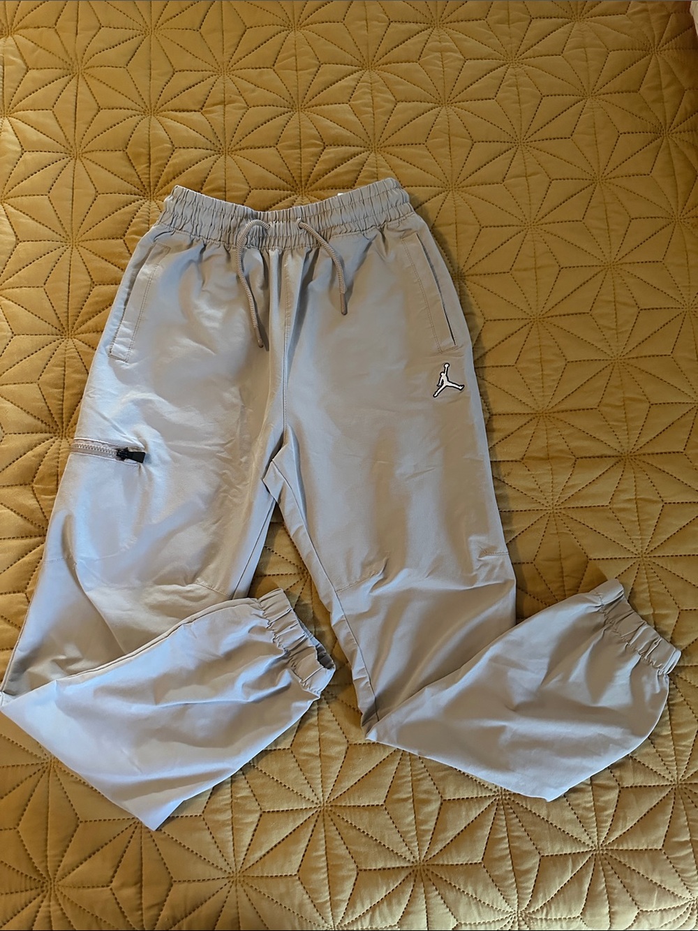 Jordan Kids' Light Tan Joggers with Drawstring Nike M 10 12 years logo